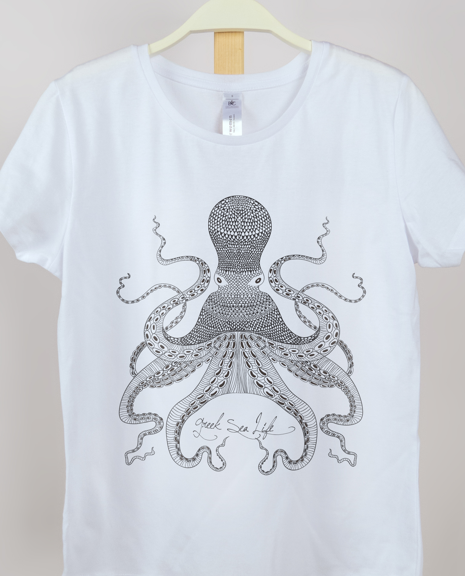 Women cotton T-shirt with octopus print by Mediterraneo